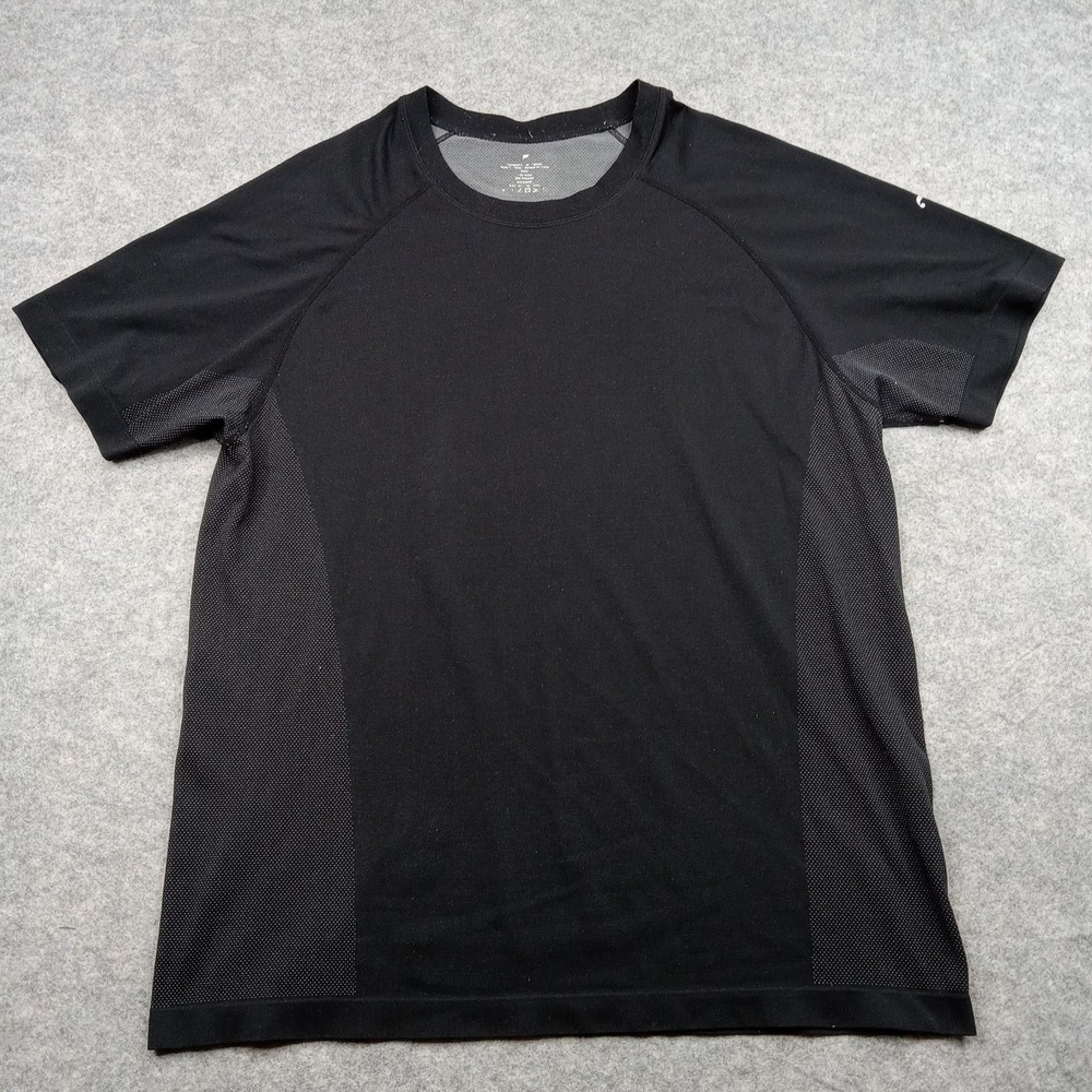 Fabletics Shirt Mens Large‎ Athletic Training Top Performance Base Gym Workout